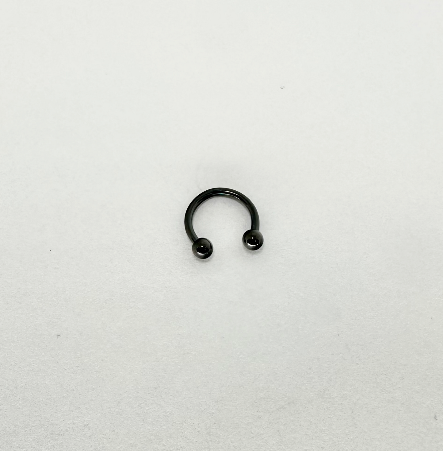 Circular Barbell - Piercing a ferro di cavallo Black 1.6mm